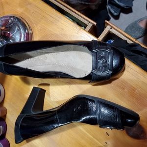 Michelle D black heels